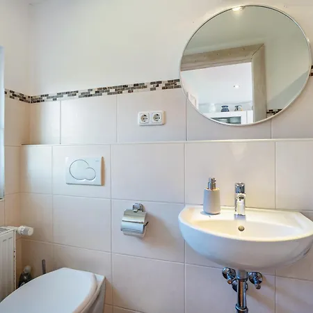 Oeko Lachmoewe Apartment